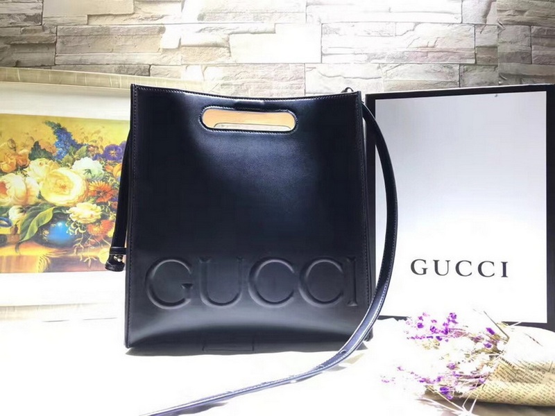 Gucci Handbags 851